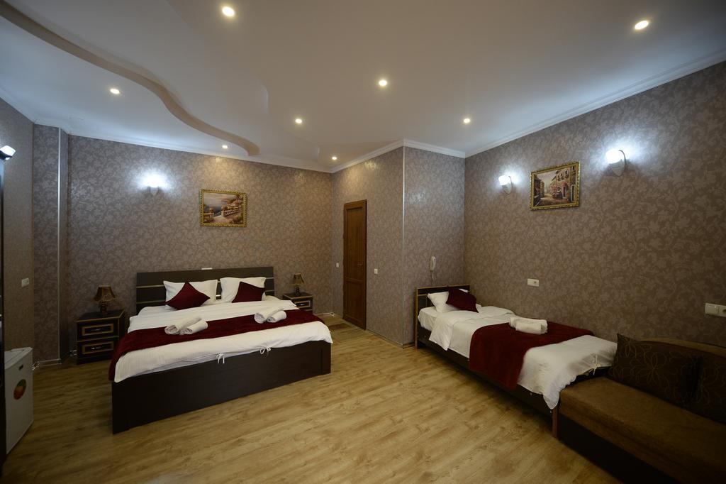 Begi Hotel Tbilisi Rom bilde